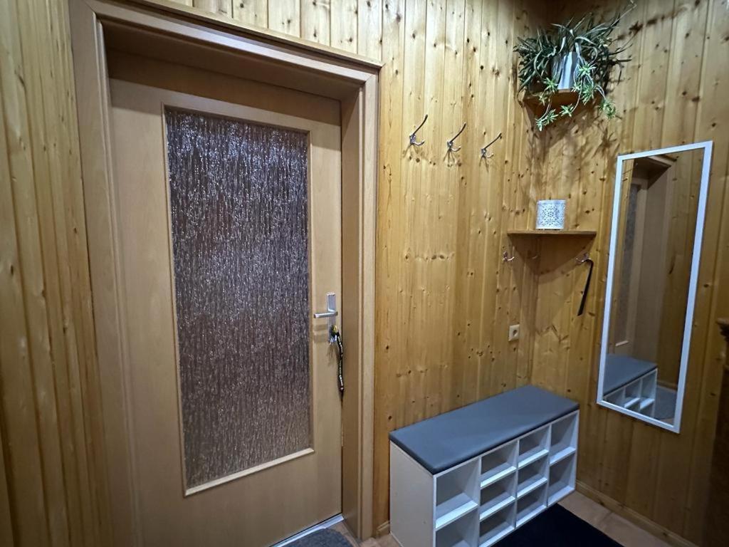Christels Ferienwohnung 2 In Thale Mit Ueberdachter Terrasse, Kueche Mit Tv & Geschirrspueler Exterior foto
